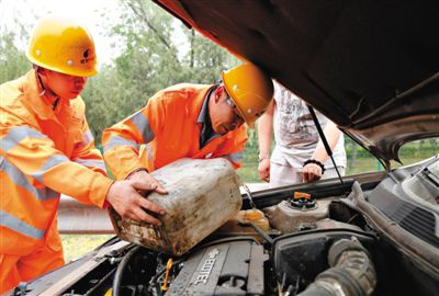 千山区额尔古纳道路救援